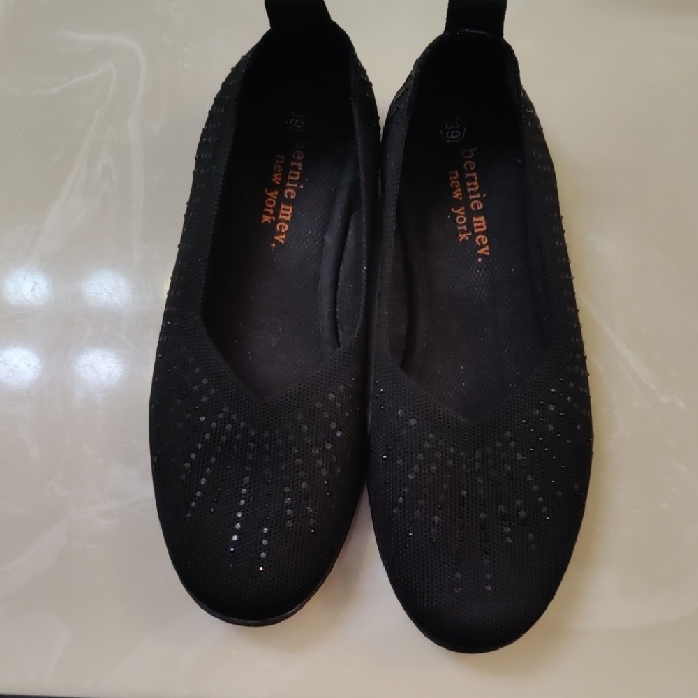 bernie mev. Women's Black Sparkle Flats